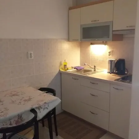 Apartmani Suzy * Podgora (Split-Dalmatia)